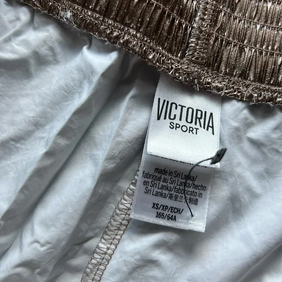 NWT Victoria’s Secret Sport Golden Cargo Pants - Picture 2 of 5